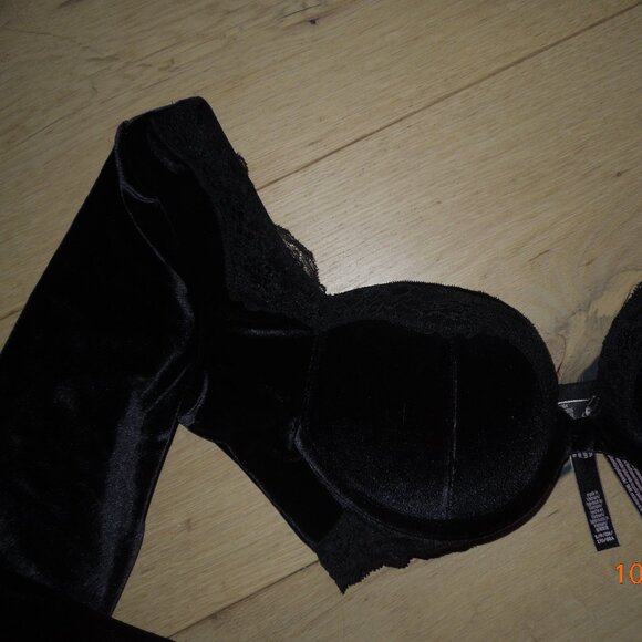 Velvet Black Victoria Secret Bra top - Picture 2 of 6